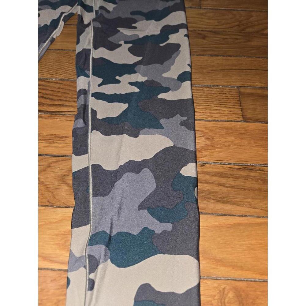 AERIE OFFLINE Camouflage Print 7/8 Leggings - Picture 3 of 5